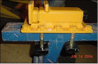 car o liner frame holding vise clamp set up vise clamp on car o liner anchor stand